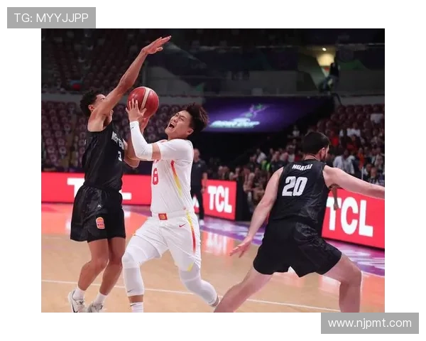 中国男篮大胜菲律宾晋级亚洲杯四强 赵睿引领球队展现强大实力