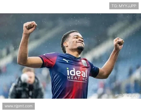 哈德斯菲尔德俱乐部百年奋斗史与英伦足球精神的传承与荣耀