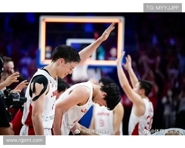 中国男篮逆转战胜菲律宾 全场展现团队协作与顽强拼搏精神