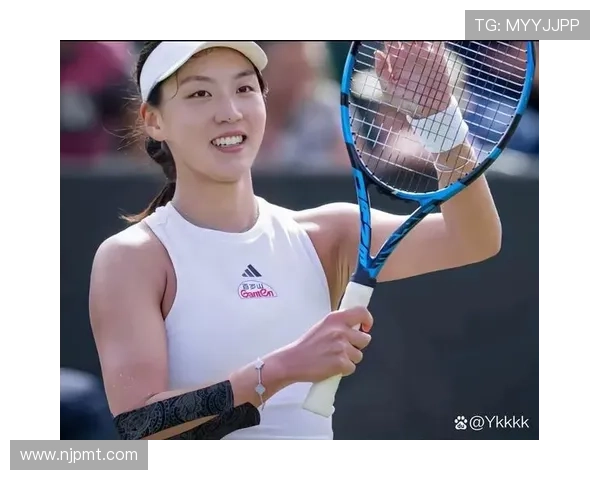 网球赛场风云再起 世界顶级选手争锋激烈争夺年度冠军荣誉 网球赛场风云再起 世界顶级选手争锋激烈争夺年度冠军荣誉