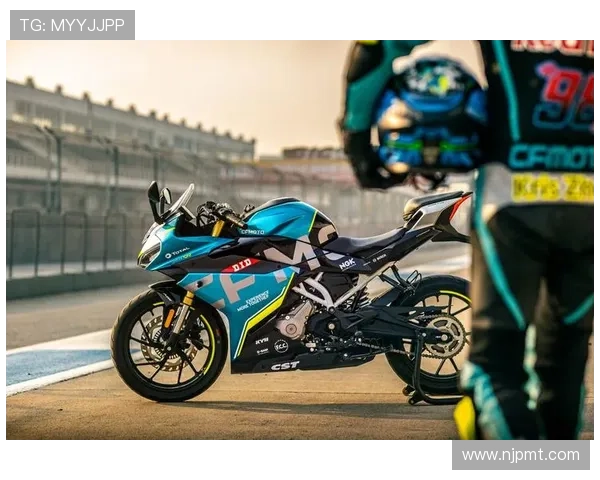 摩托车大奖赛赛场风云再起新秀强队激战上演多重精彩巅峰对决