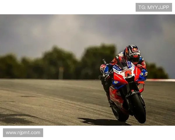 新赛季MotoGP巅峰对决上演车队技术革新引发激烈竞争潮流涌 新赛季MotoGP巅峰对决上演车队技术革新引发激烈竞争潮流涌