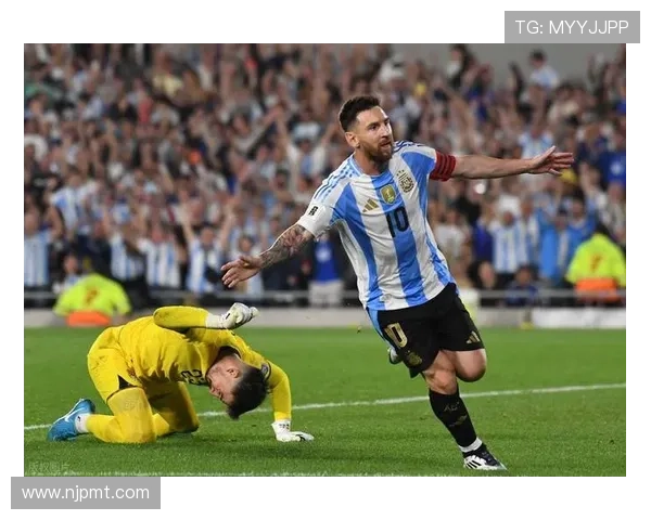 梅西携手阿根廷夺冠后再度回归巴萨 足球迷期待超级联赛新篇章